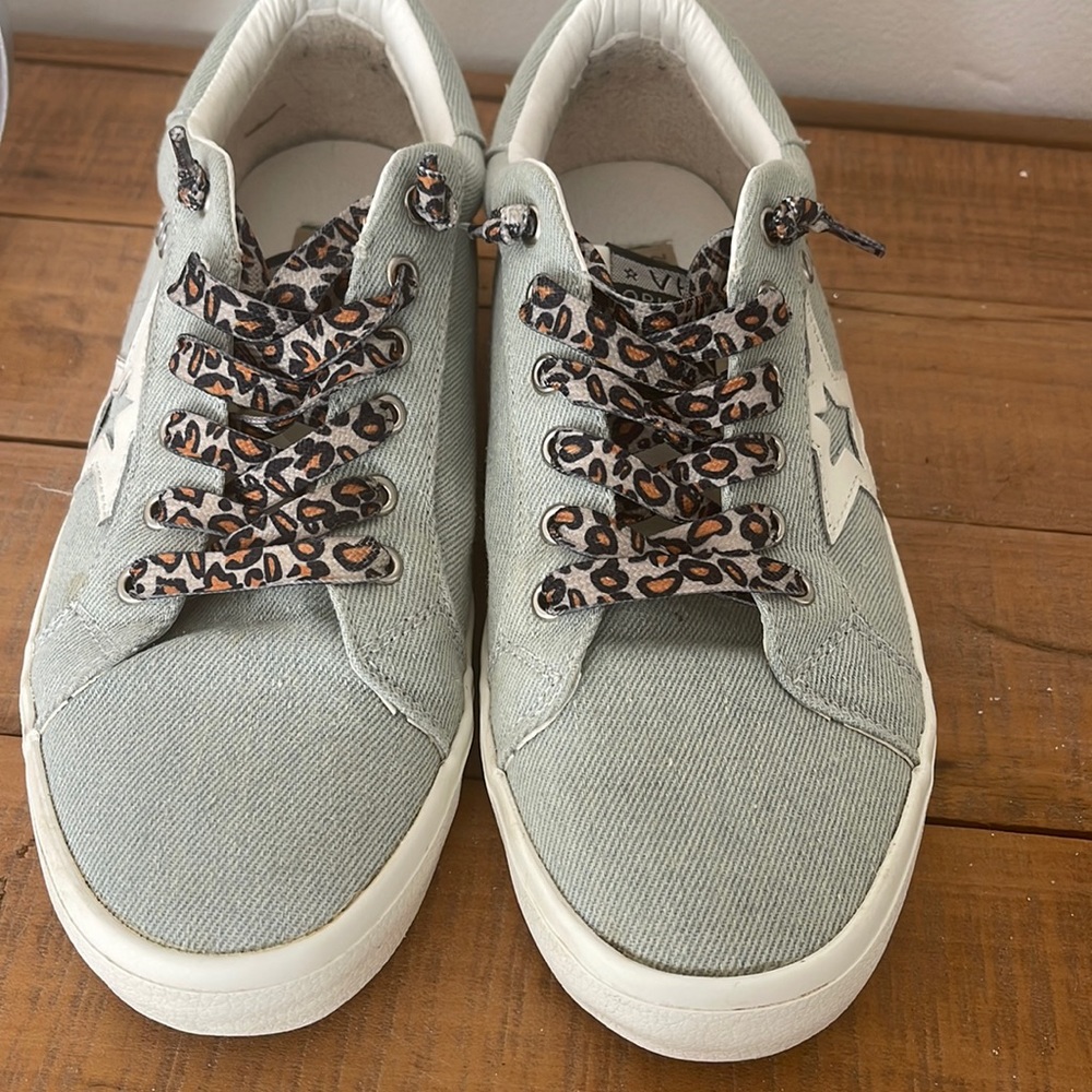 Vintage Havana blue shoes